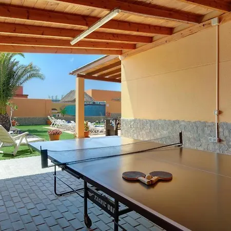 Villa Urbanizacion Fuerteventura Golf Club Sleeps 8