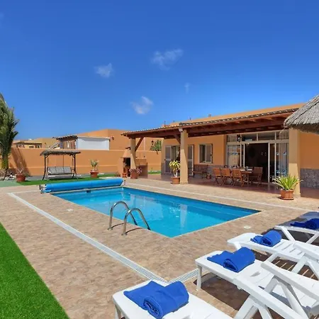 Urbanizacion Fuerteventura Golf Club Sleeps 8 Villa